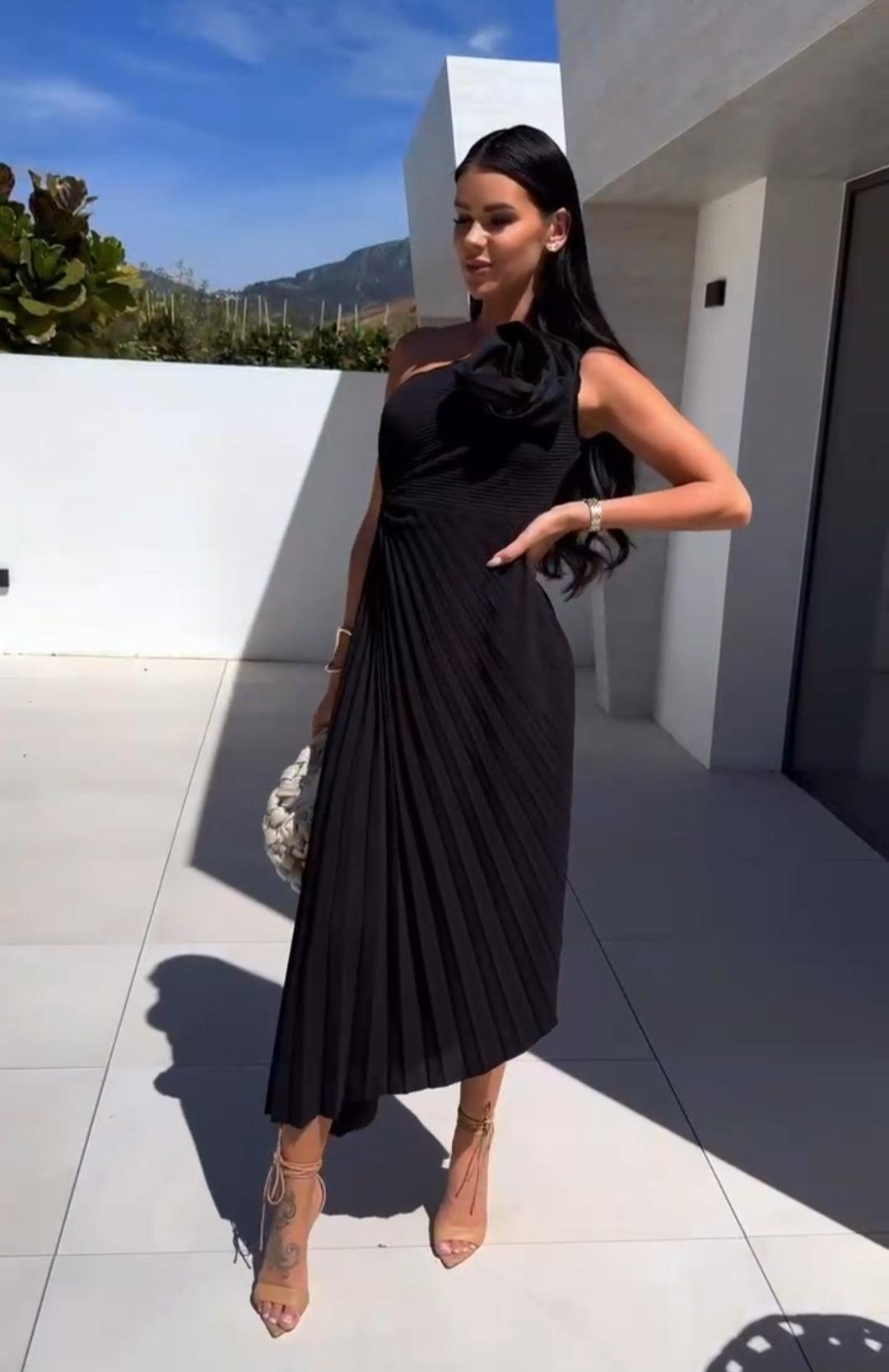 Alba | White Dress of Elegance